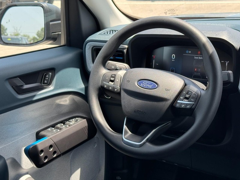 Ford Maverick Vehicle Image 07