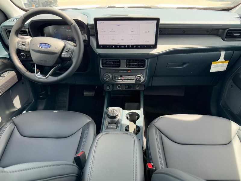 Ford Maverick Vehicle Image 06
