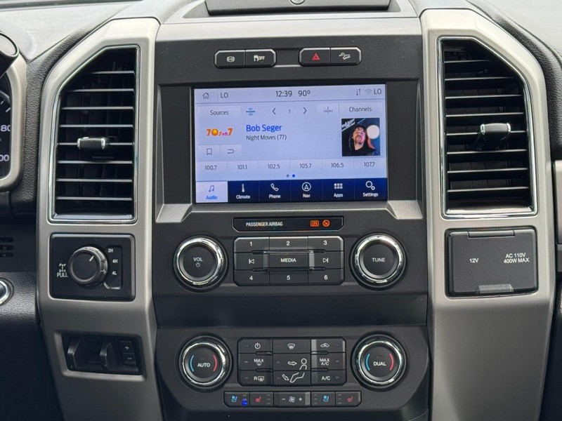 Ford Super Duty F-250 SRW Vehicle Image 13