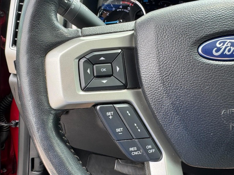 Ford Super Duty F-250 SRW Vehicle Image 16
