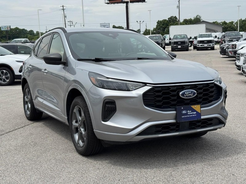 Ford Escape Vehicle Image 02