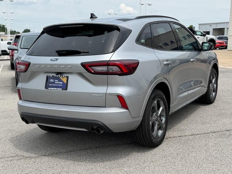 Ford Escape Vehicle Image 03