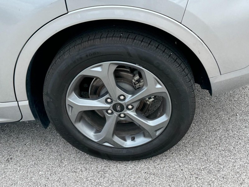 Ford Escape Vehicle Image 07