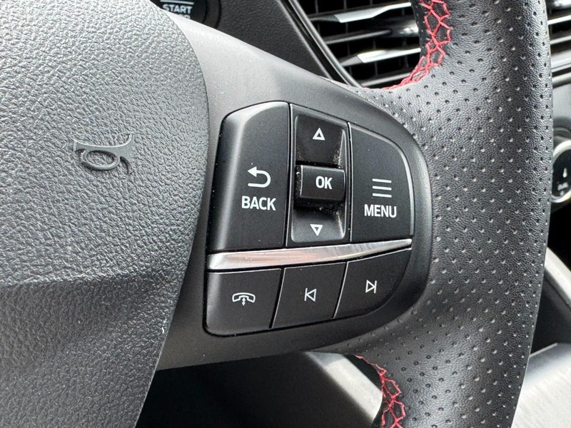 Ford Escape Vehicle Image 17