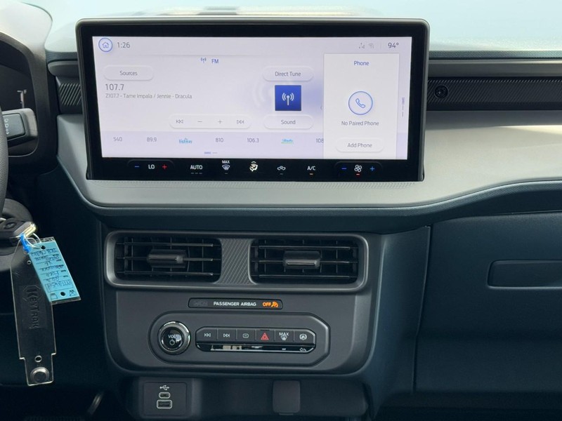 Ford Maverick Vehicle Full-screen Gallery Image 8
