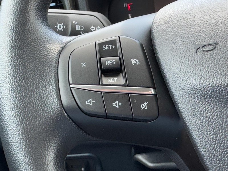 Ford Maverick Vehicle Full-screen Gallery Image 10