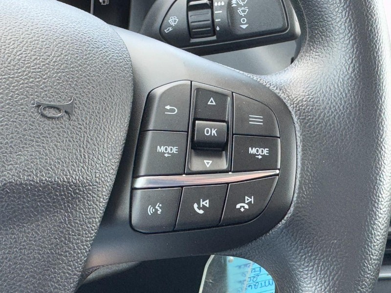 Ford Maverick Vehicle Full-screen Gallery Image 11