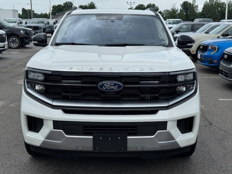 Ford Expedition Max Vehicle Image 09