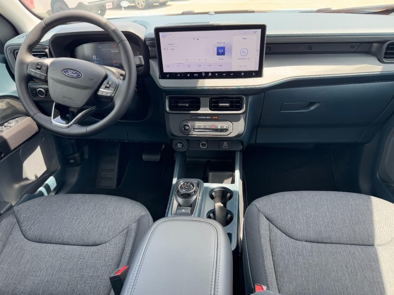 Ford Maverick Vehicle Image 06