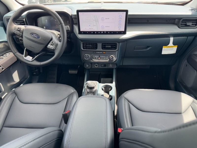 Ford Maverick Vehicle Full-screen Gallery Image 6