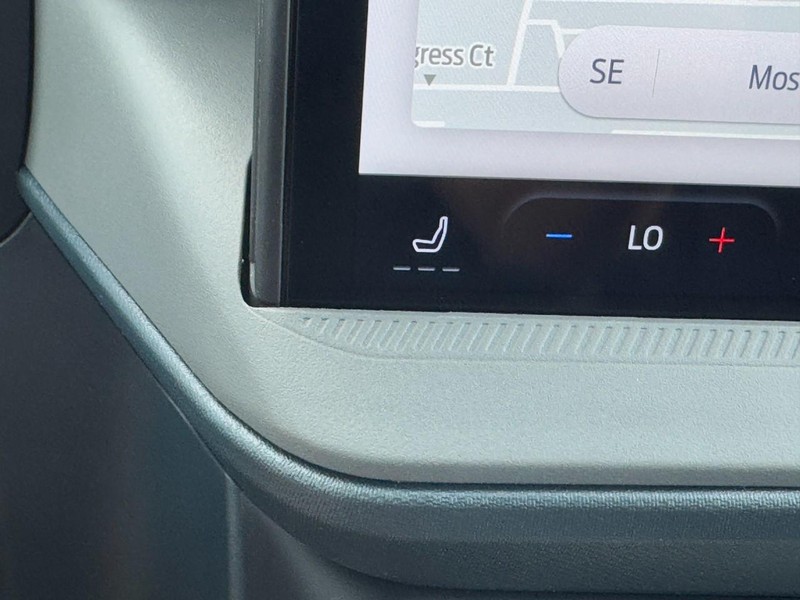 Ford Maverick Vehicle Full-screen Gallery Image 14