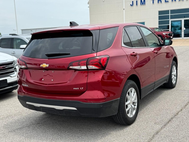 Chevrolet Equinox Vehicle Full-screen Gallery Image 03