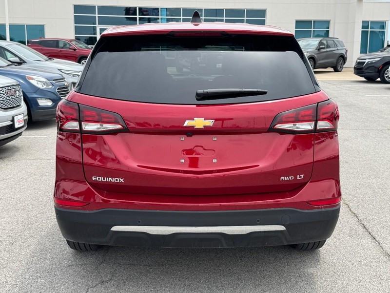 Chevrolet Equinox Vehicle Full-screen Gallery Image 04