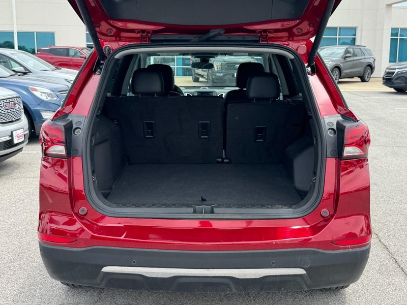 Chevrolet Equinox Vehicle Full-screen Gallery Image 05