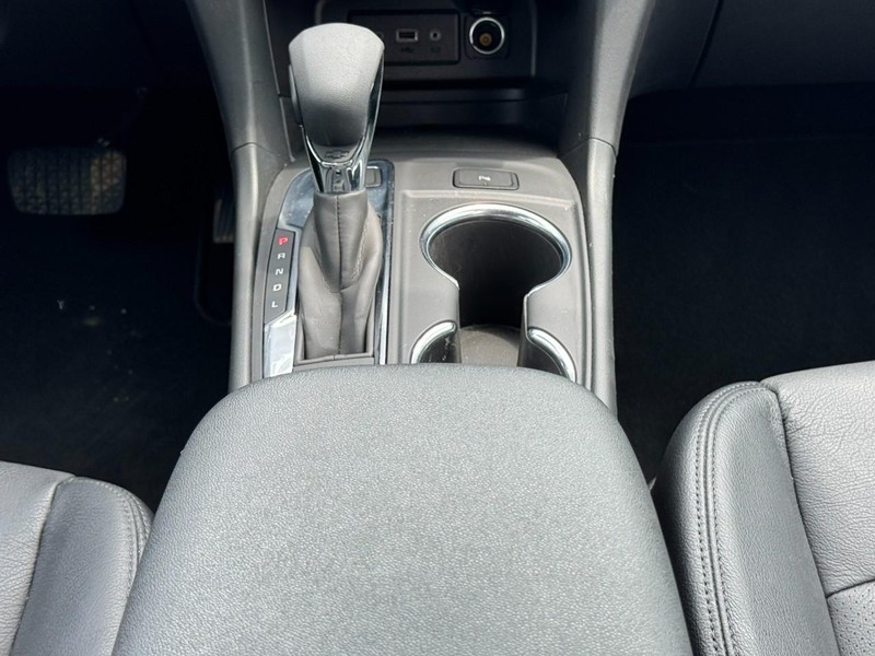 Chevrolet Equinox Vehicle Full-screen Gallery Image 14