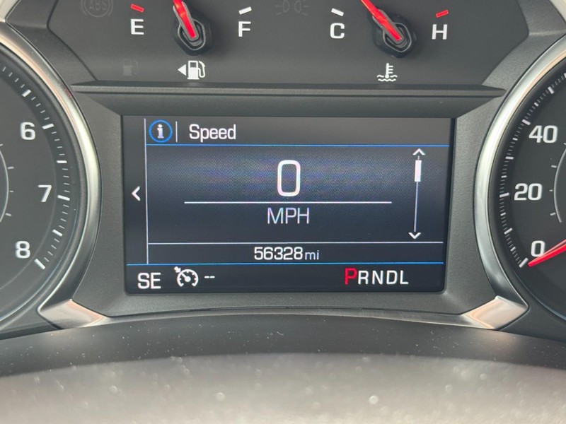 Chevrolet Equinox Vehicle Full-screen Gallery Image 18