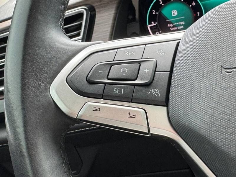 Volkswagen Atlas Vehicle Full-screen Gallery Image 17