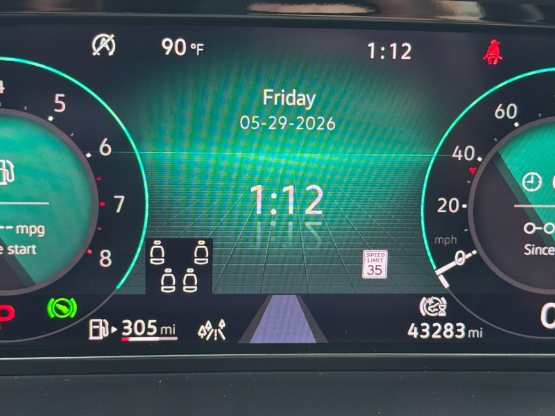 Volkswagen Atlas Vehicle Full-screen Gallery Image 19