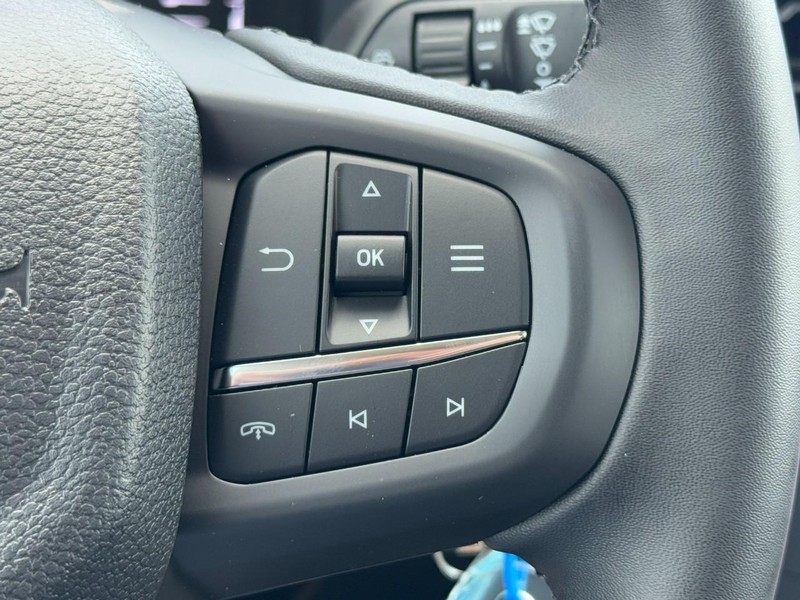 Ford Ranger Vehicle Image 11