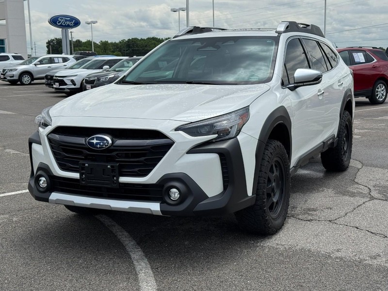 Subaru Outback Vehicle Full-screen Gallery Image 08
