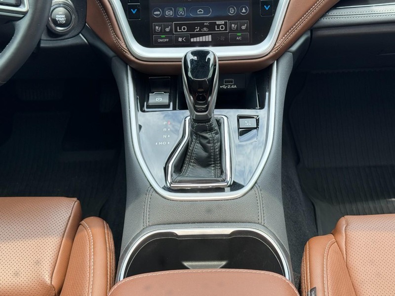 Subaru Outback Vehicle Full-screen Gallery Image 14
