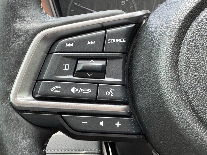 Subaru Outback Vehicle Full-screen Gallery Image 17