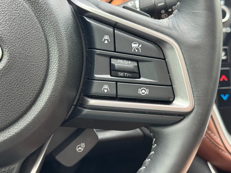 Subaru Outback Vehicle Full-screen Gallery Image 18