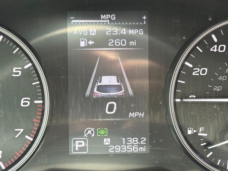 Subaru Outback Vehicle Full-screen Gallery Image 19