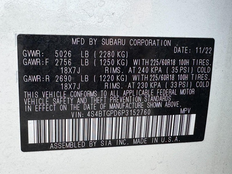 Subaru Outback Vehicle Full-screen Gallery Image 25