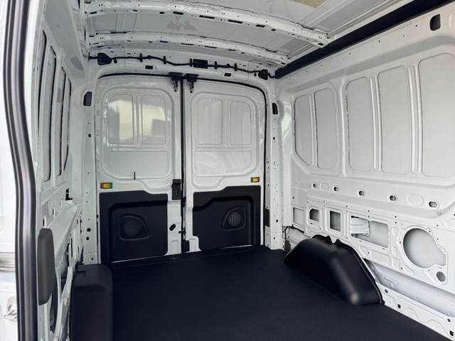 Ford Transit Cargo Van Vehicle Image 06