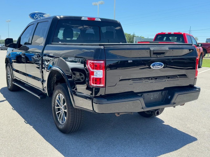Ford F-150 Vehicle Full-screen Gallery Image 6
