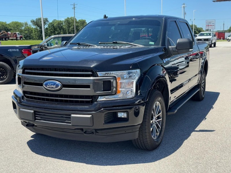 Ford F-150 Vehicle Full-screen Gallery Image 8