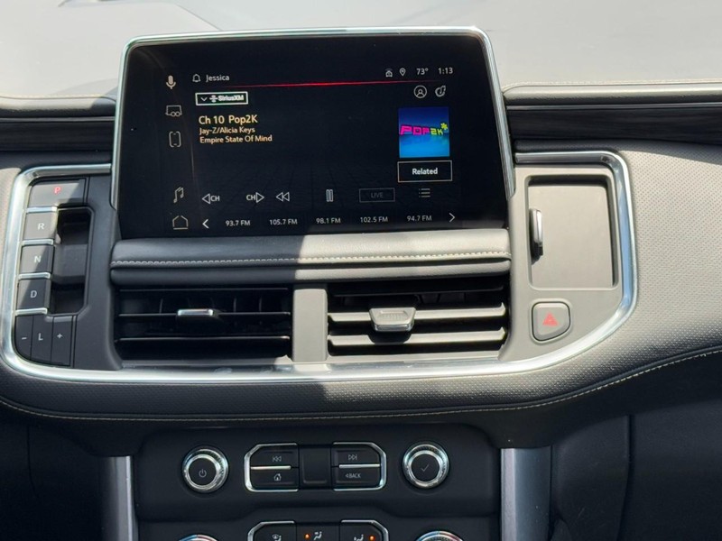 GMC Yukon XL Vehicle Image 14