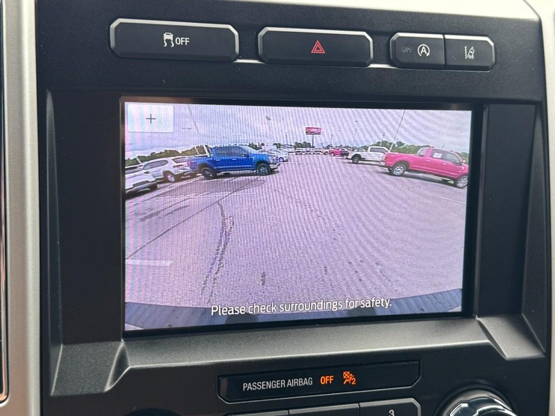 Ford F-150 Vehicle Full-screen Gallery Image 23