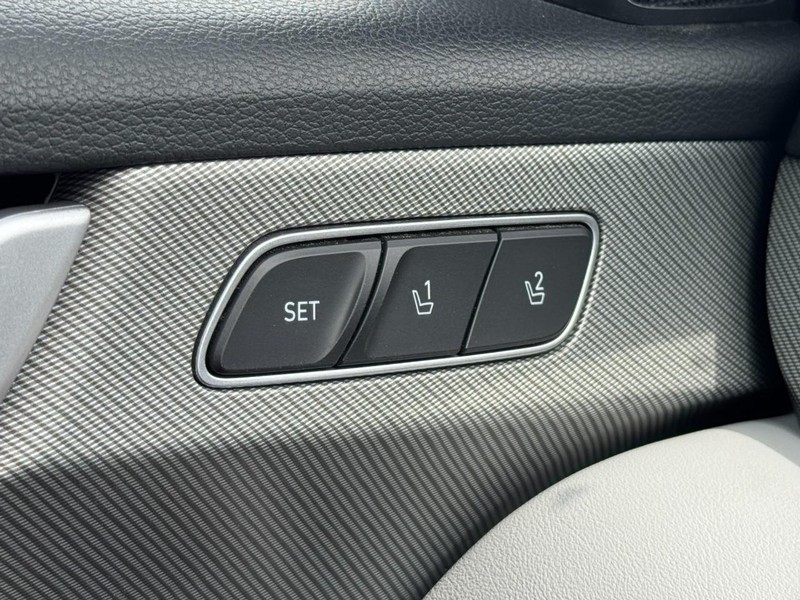 Hyundai Palisade Vehicle Full-screen Gallery Image 18