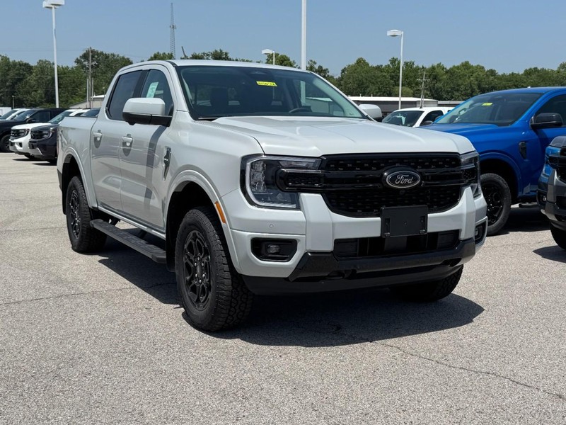 Ford Ranger Vehicle Full-screen Gallery Image 2