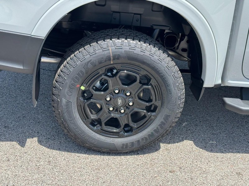Ford Ranger Vehicle Full-screen Gallery Image 4