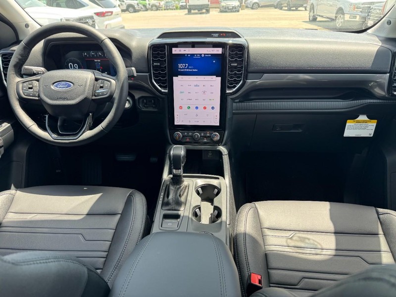 Ford Ranger Vehicle Full-screen Gallery Image 6