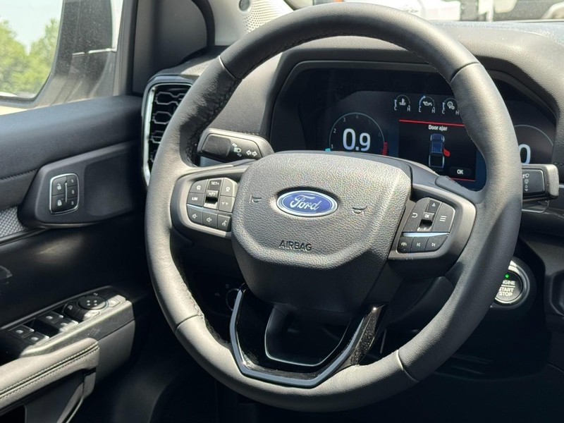 Ford Ranger Vehicle Full-screen Gallery Image 7