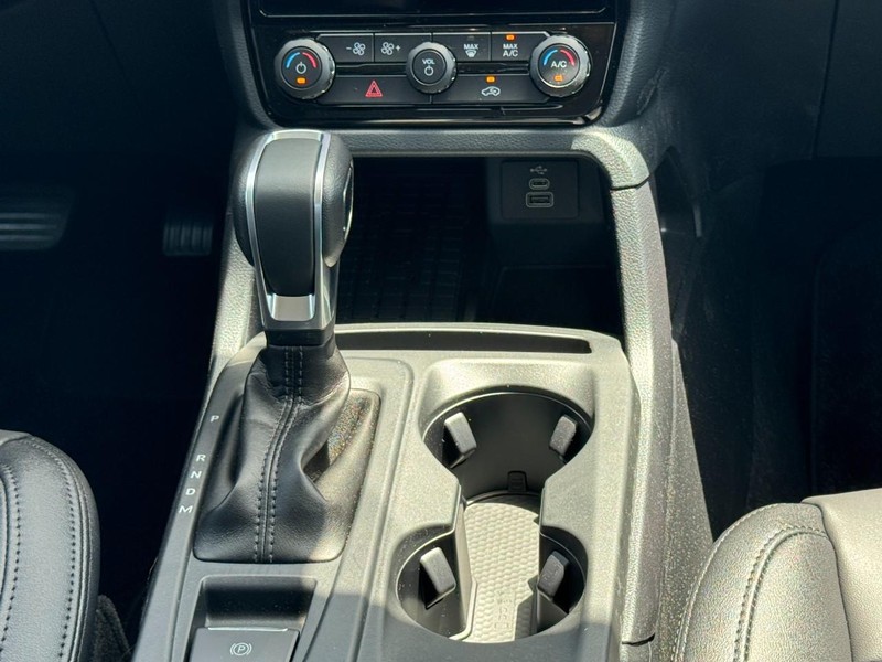 Ford Ranger Vehicle Full-screen Gallery Image 9