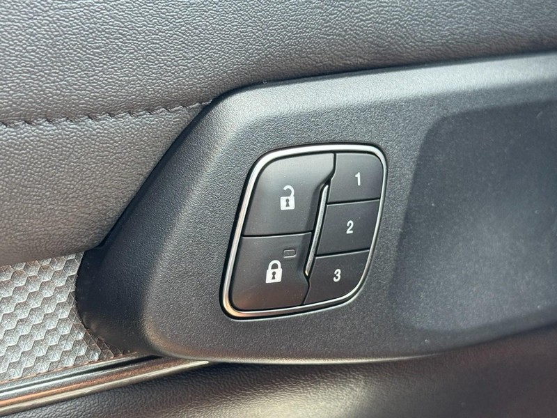 Ford Ranger Vehicle Full-screen Gallery Image 10