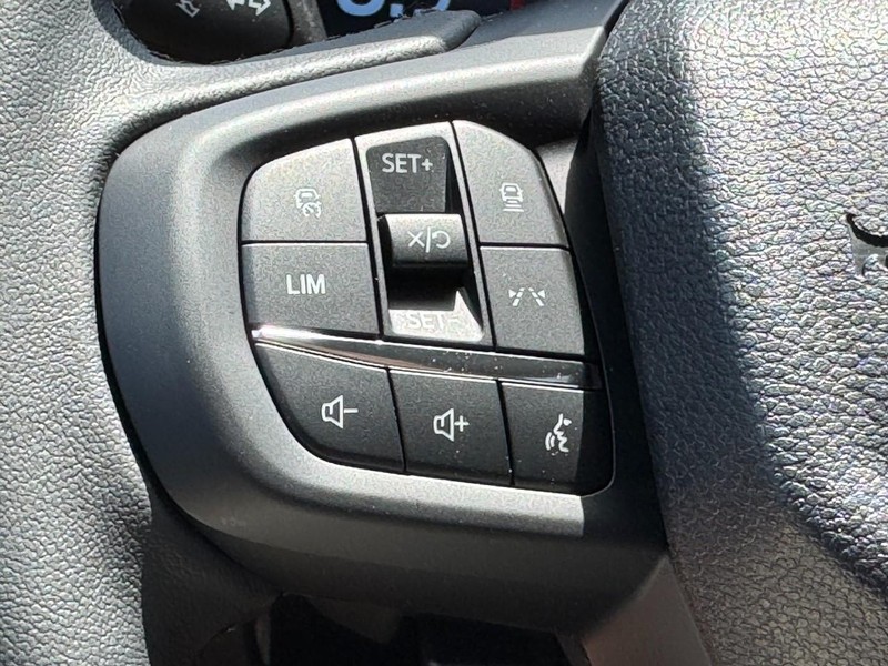 Ford Ranger Vehicle Full-screen Gallery Image 11