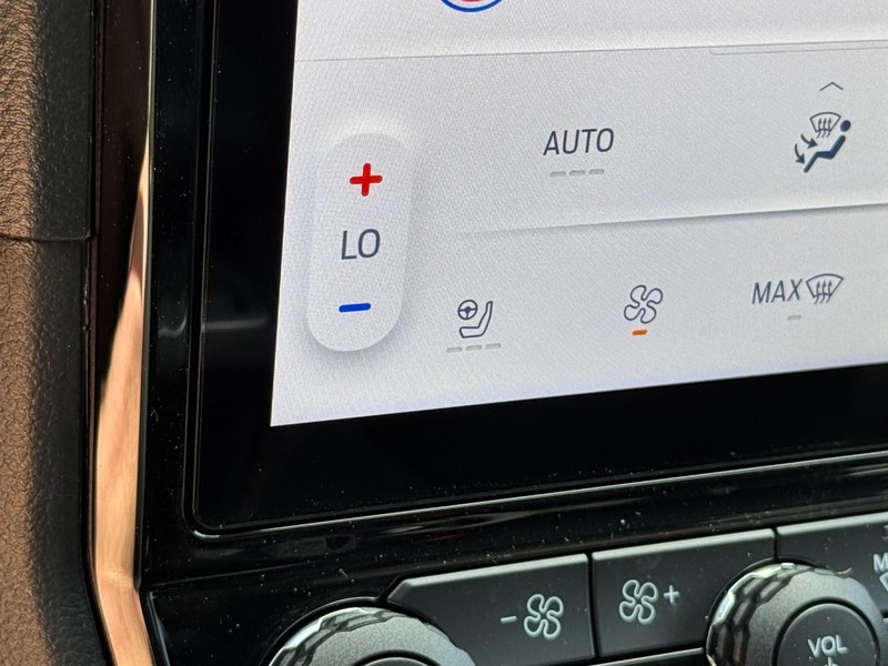 Ford Ranger Vehicle Full-screen Gallery Image 13