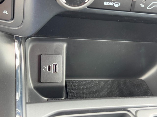 Ford F-150 Vehicle Image 12