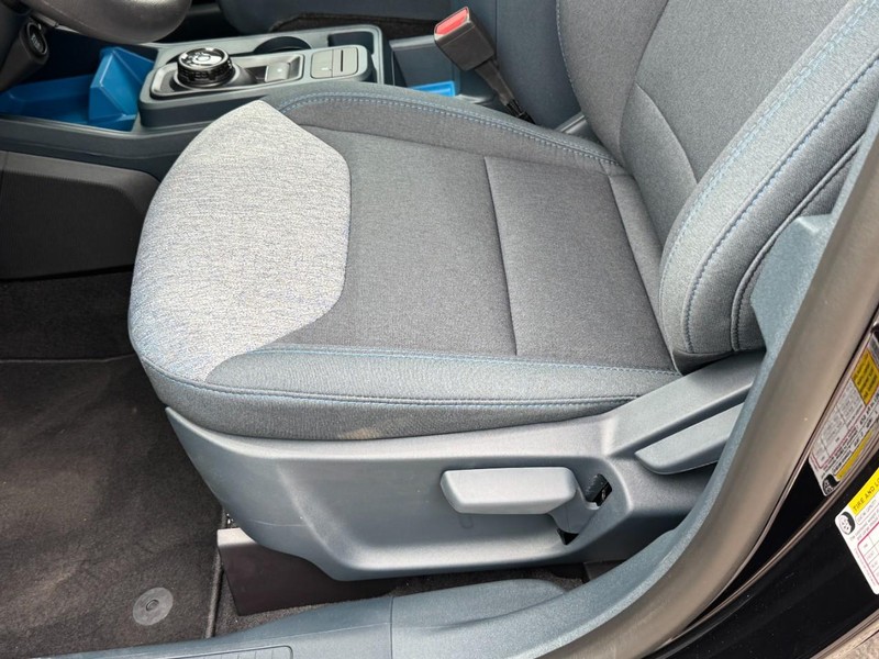 Ford Maverick Vehicle Full-screen Gallery Image 14