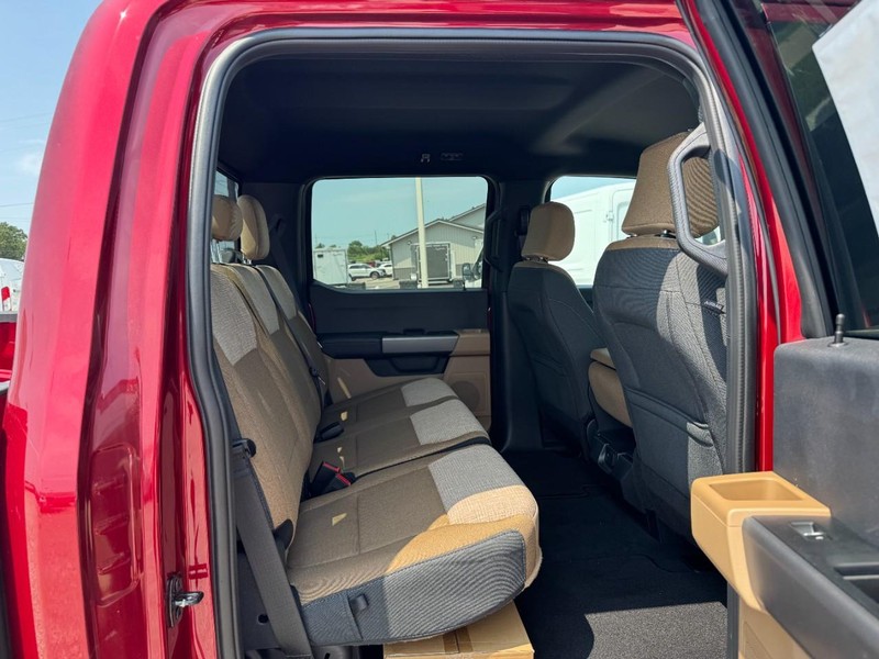 Ford Super Duty F-250 SRW Vehicle Image 05