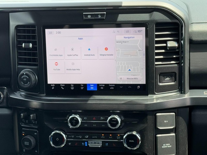 Ford Super Duty F-250 SRW Vehicle Full-screen Gallery Image 8