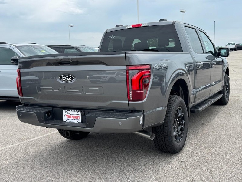 Ford F-150 Vehicle Full-screen Gallery Image 3