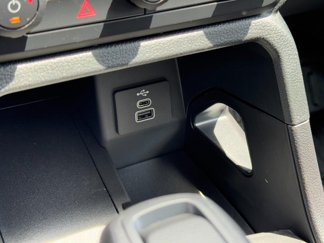 Ford Ranger Vehicle Image 12