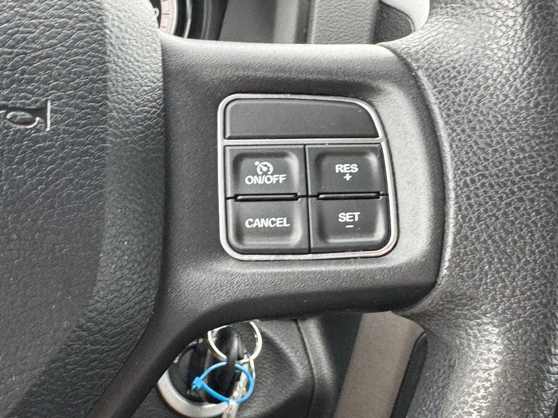 Ram 2500 Vehicle Full-screen Gallery Image 17